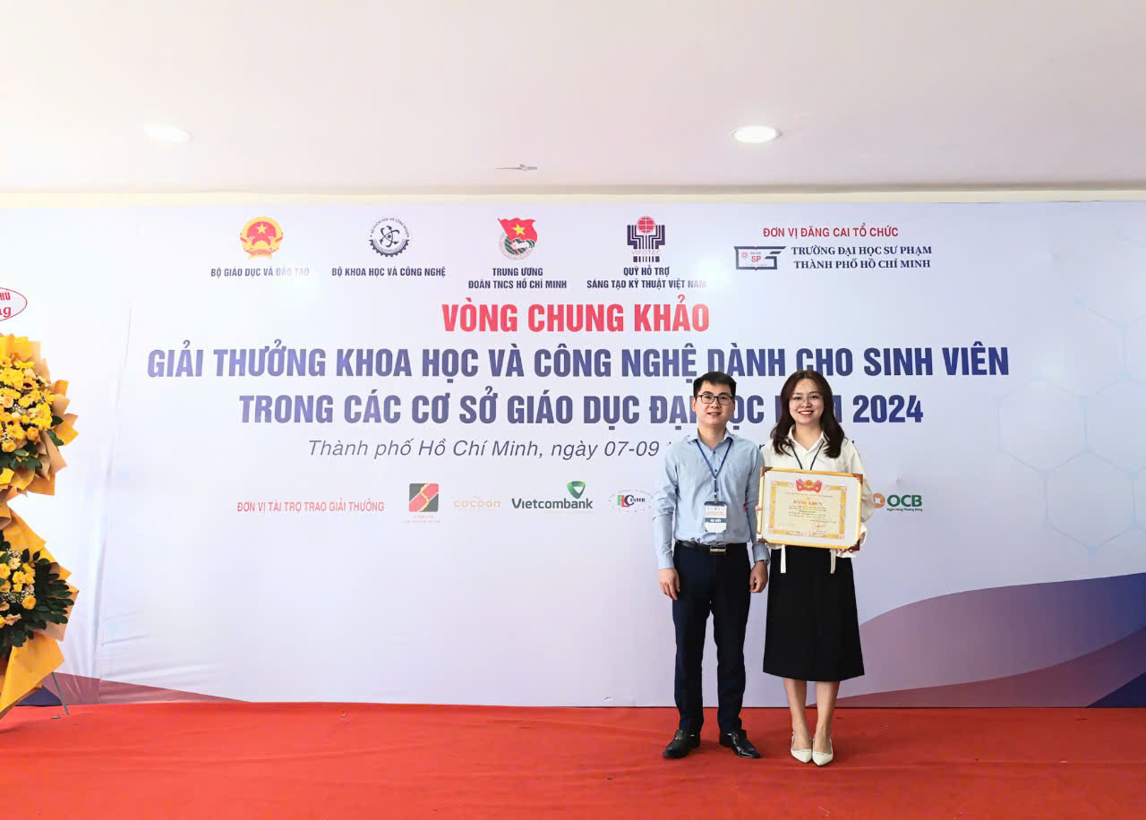 Sinh viên khoa Hóa học đạt giải Nhì - Giải thưởng Khoa học và Công nghệ dành cho sinh viên năm 2024