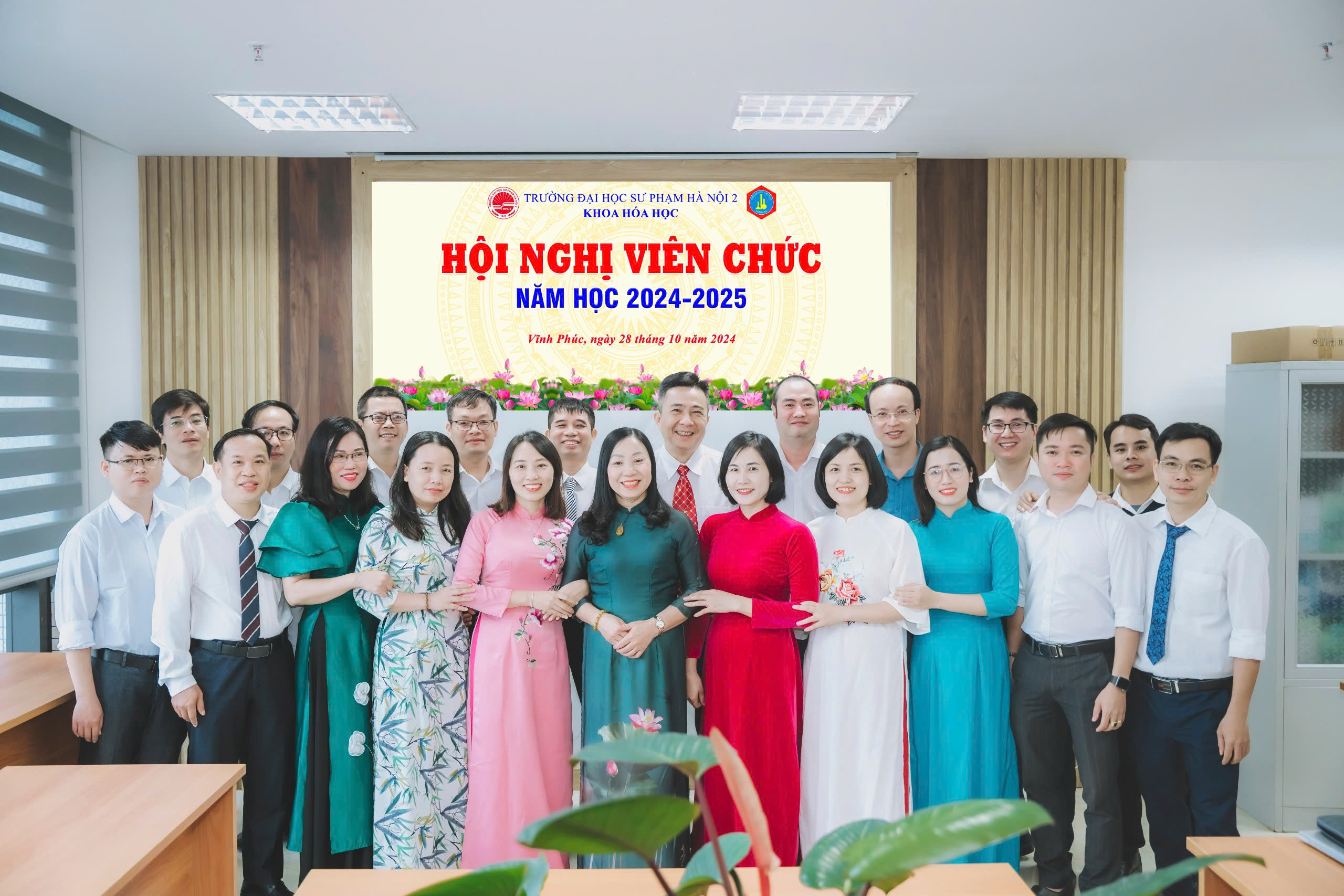 Hội nghị Viên chức khoa Hóa học, năm học 2024 - 2025